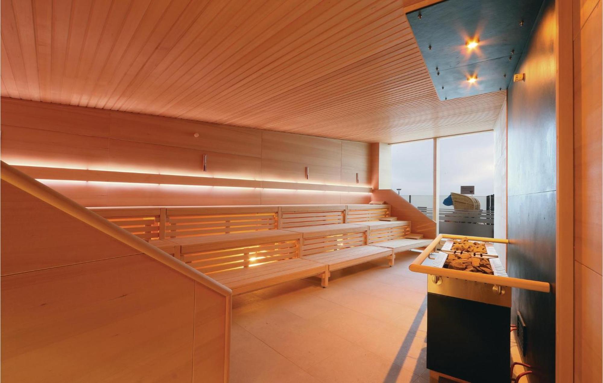 Amazing Apartment In Luebeck Travemuende With Sauna Eksteriør billede
